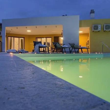 Charming Tartufo With Private Pool Near Pula Villa Svetvinčenat