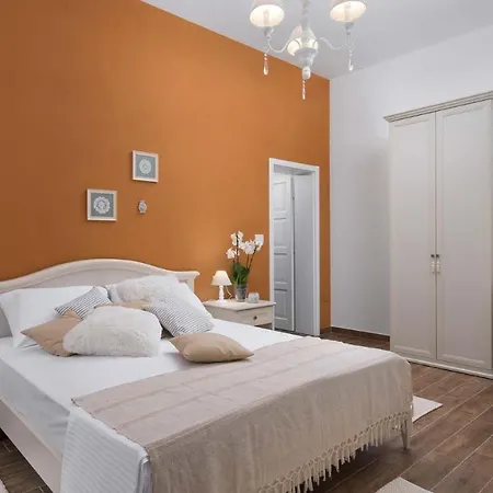 Charming Tartufo With Private Pool Near Pula Svetvincenat
